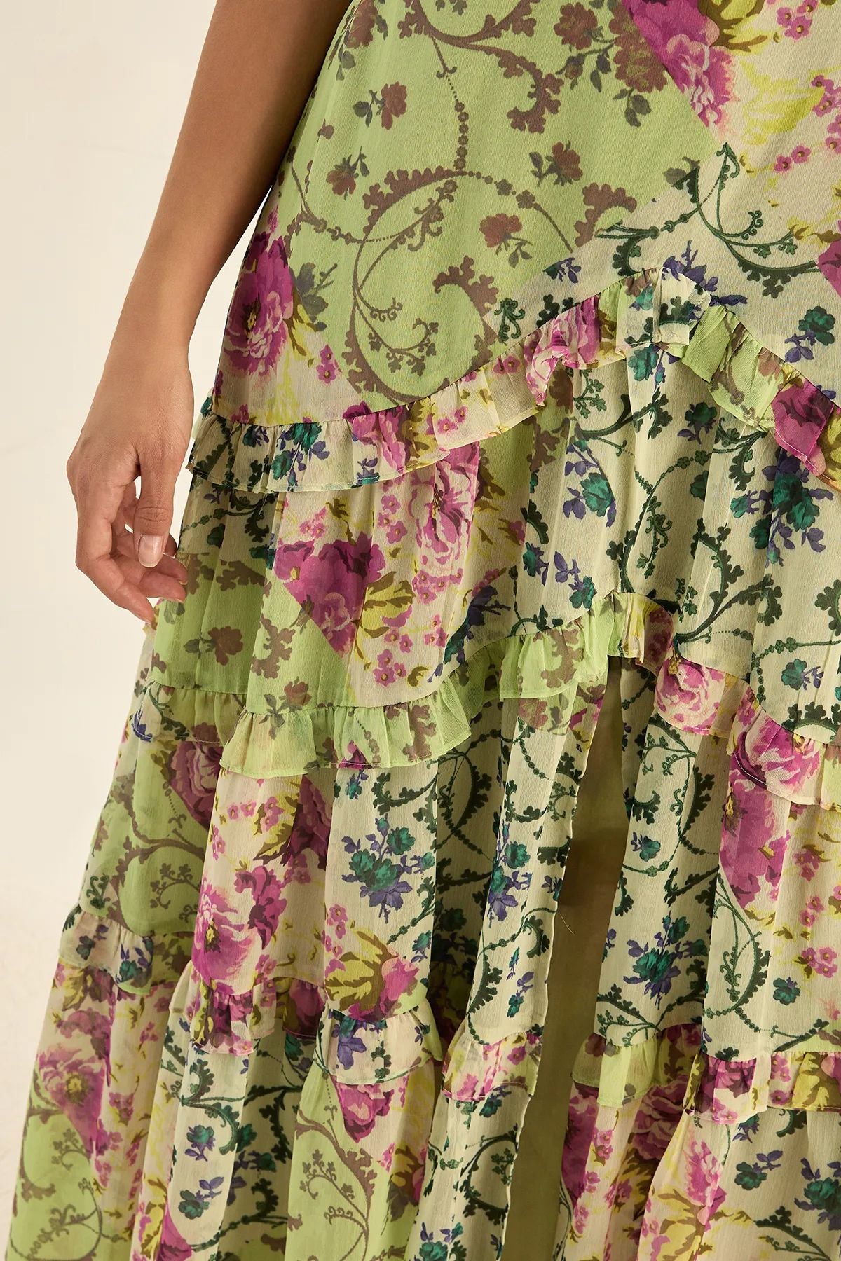 https://mediahub.prettylittlething.com/bgg28446_lime_xl_4