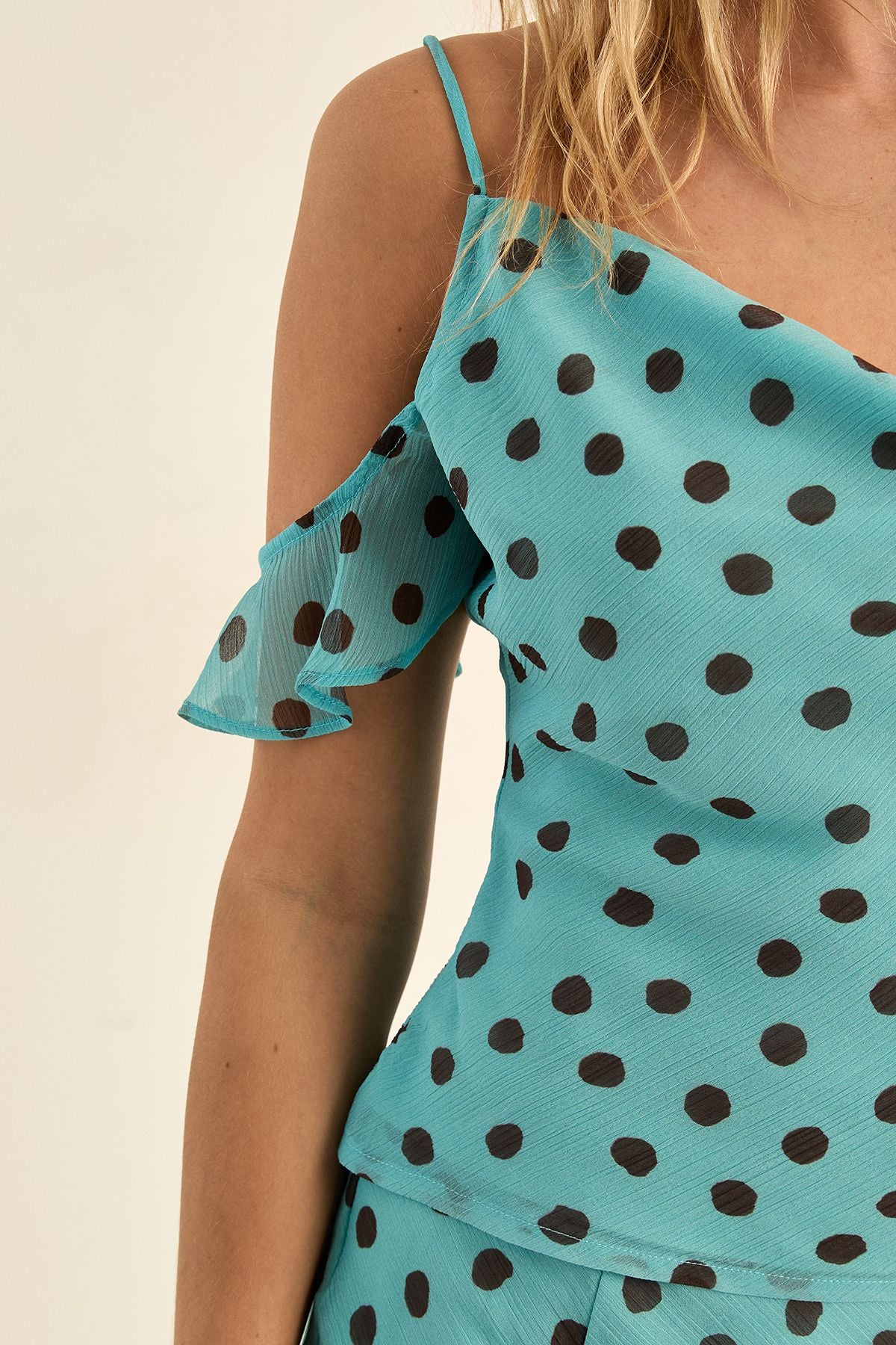 https://mediahub.prettylittlething.com/bgg28576_teal_xl_4