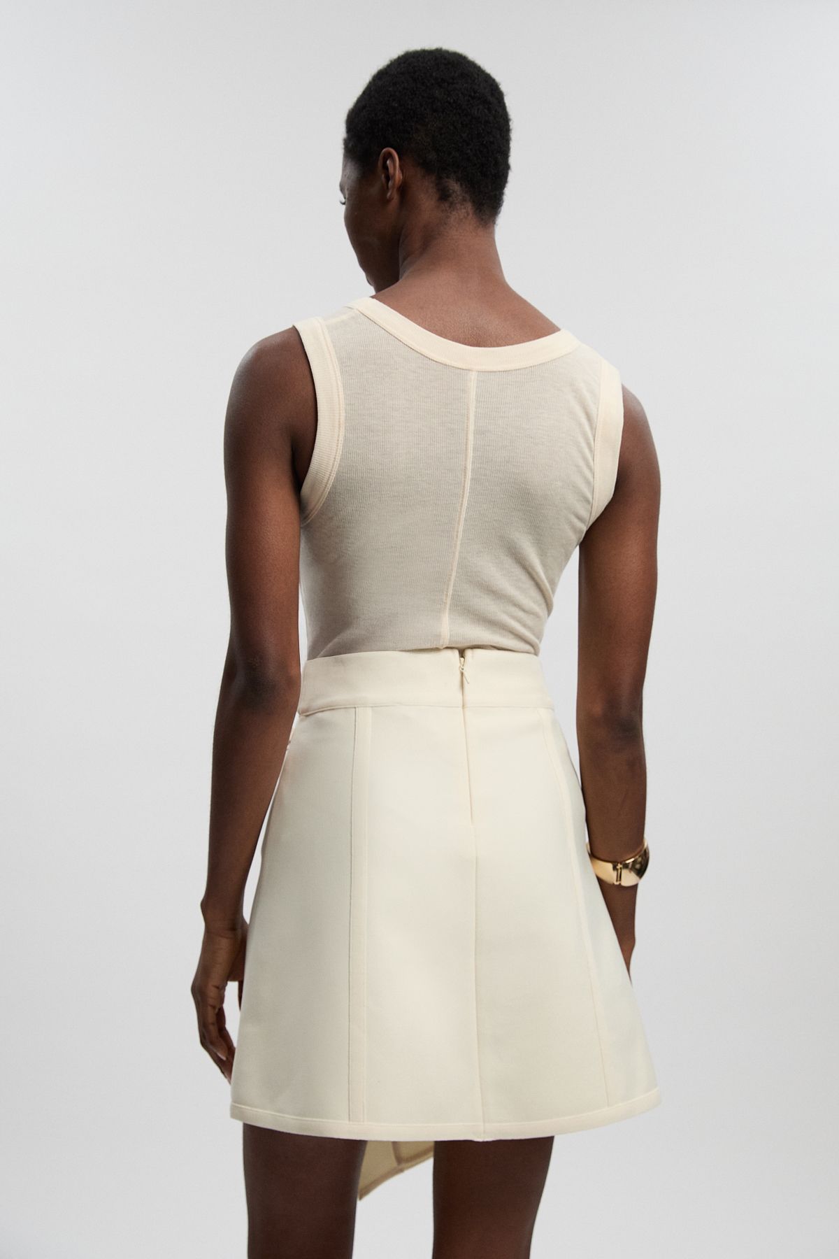 https://mediahub.prettylittlething.com/bkk27905_cream_xl_4