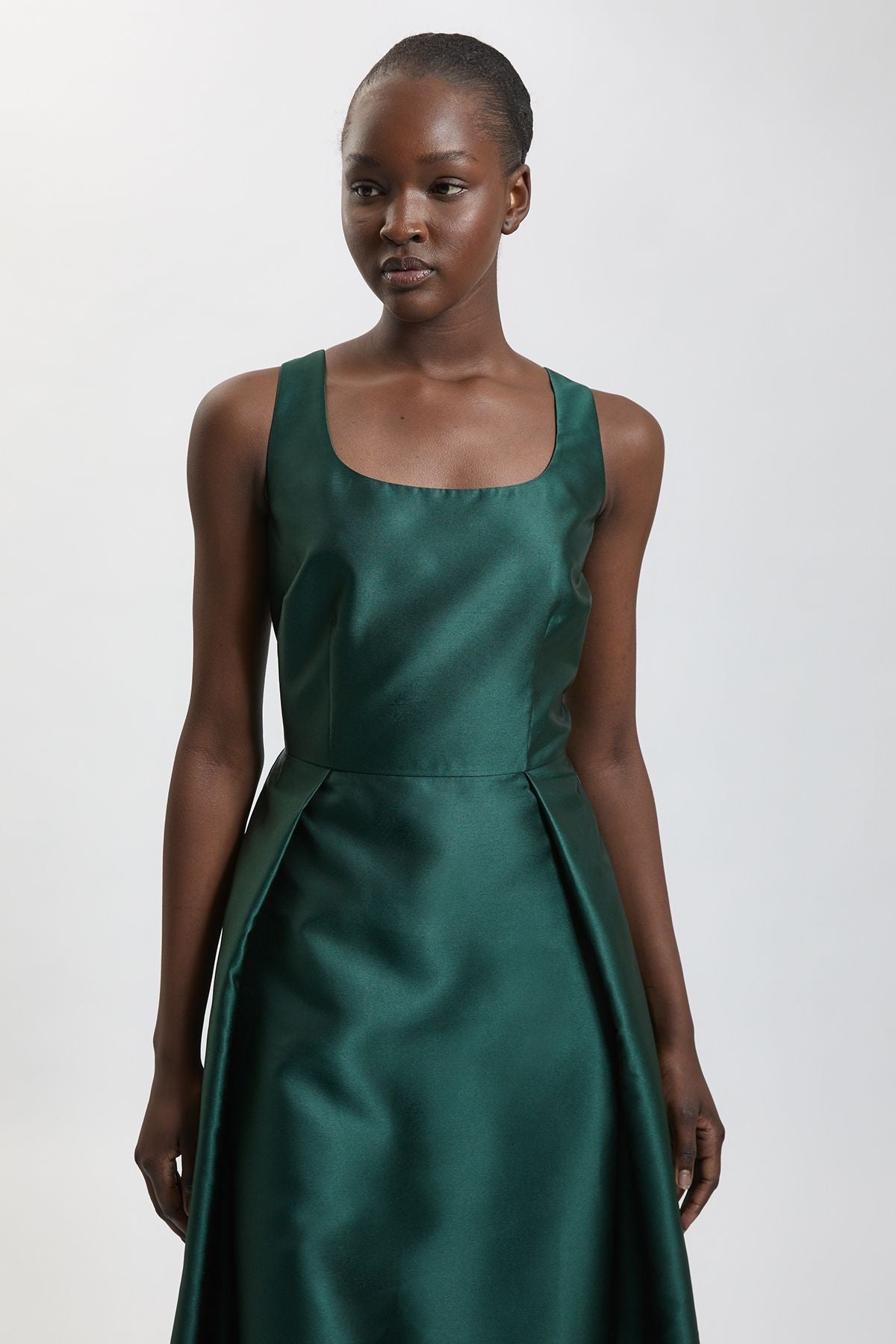 https://mediahub.prettylittlething.com/bkk31487_forest_xl_4