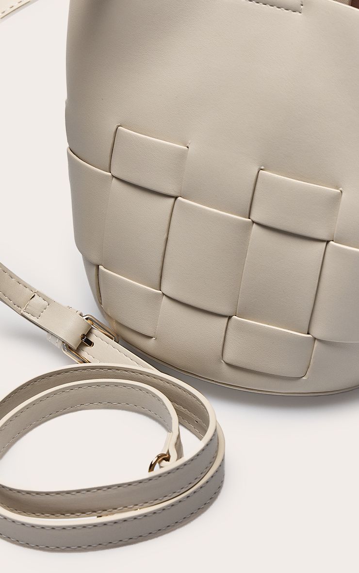 https://mediahub.prettylittlething.com/cno4103_cream_xl_4