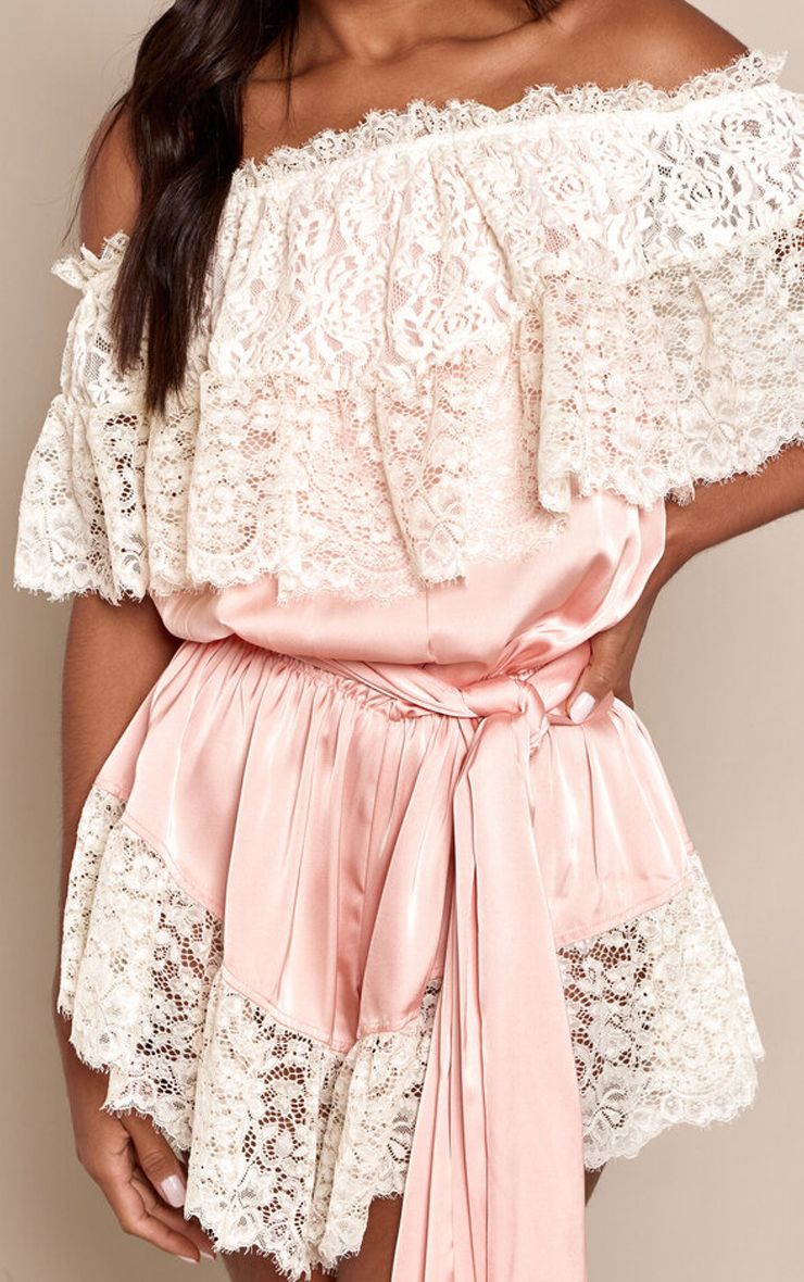 https://mediahub.prettylittlething.com/cnp9534_peach_xl_4