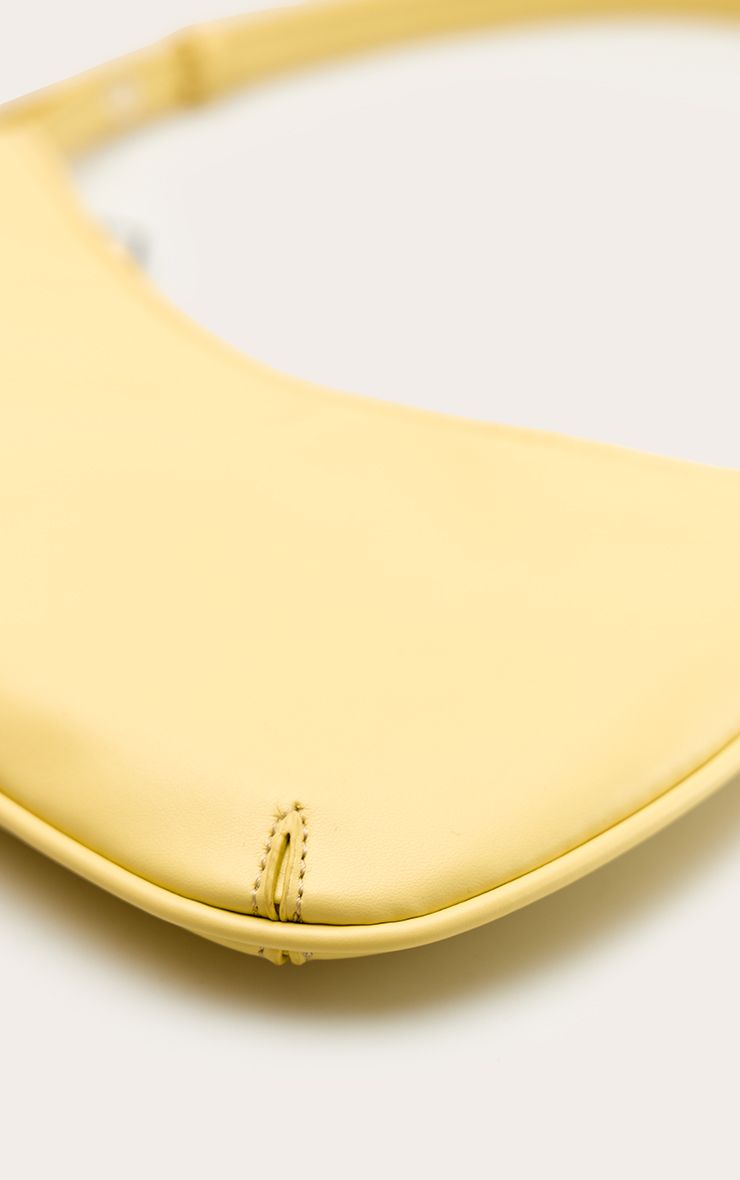 https://mediahub.prettylittlething.com/cnq4272_butter%20yellow_xl_4