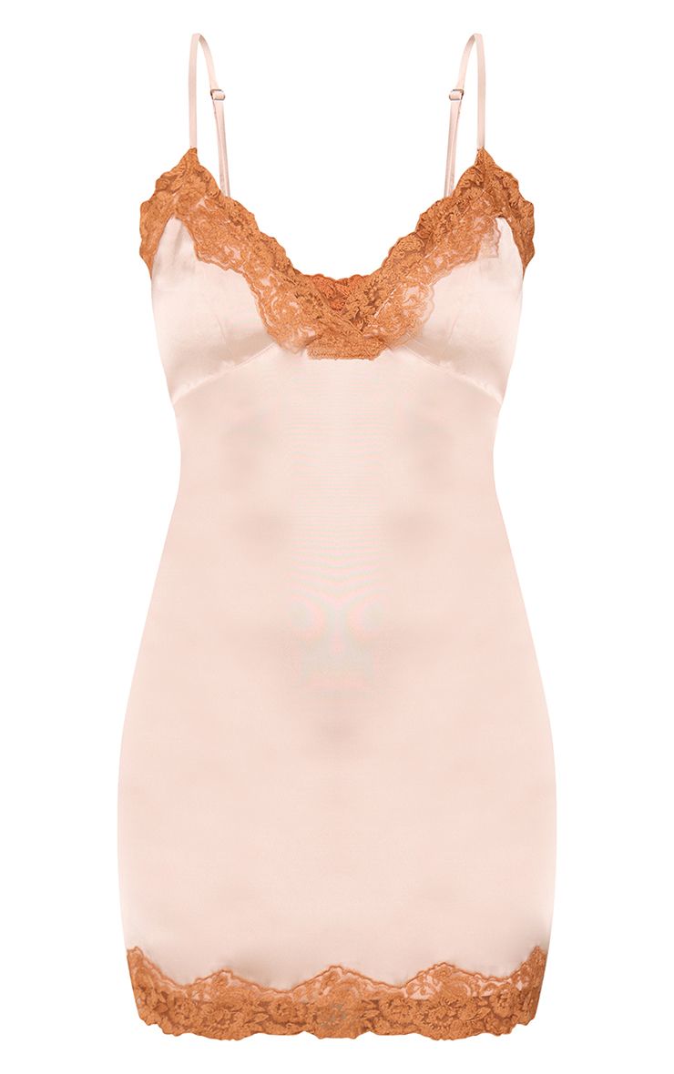 https://mediahub.prettylittlething.com/cnq7952_cream_xl_4