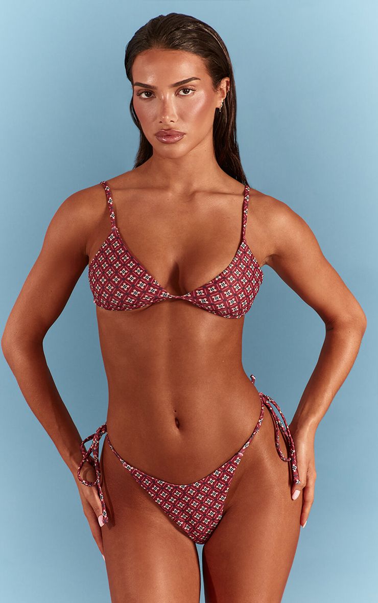 https://mediahub.prettylittlething.com/cnq8835_red_xl_5
