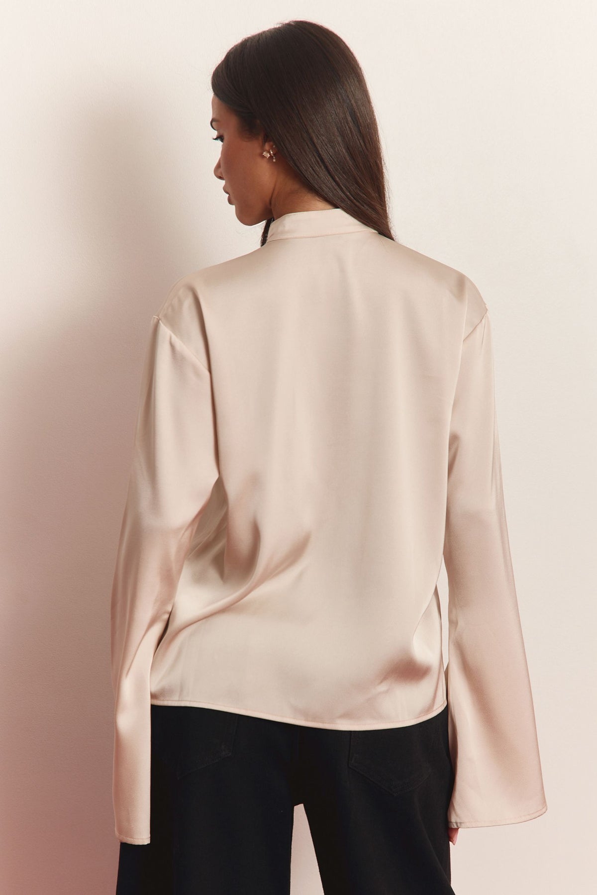 https://mediahub.prettylittlething.com/cnq8946_oyster_xl_3