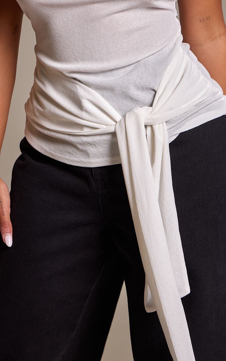 https://mediahub.prettylittlething.com/cnr1641_white_xl_3