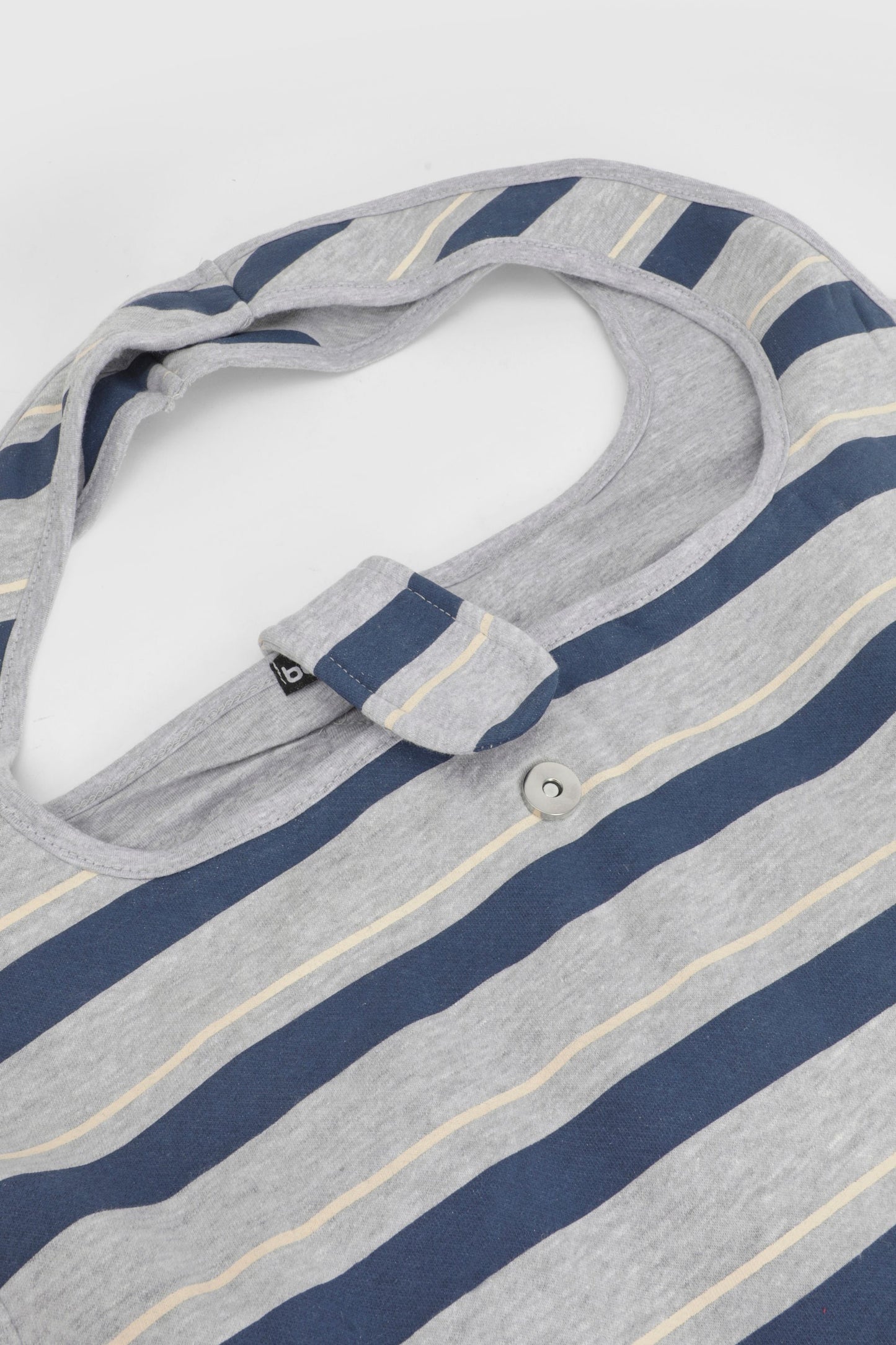 https://mediahub.prettylittlething.com/hzz47479_grey_xl_3