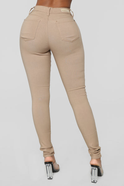 https://cdn.shopify.com/s/files/1/0293/9277/products/01-04-19_Studio_2_OD_10-18-13_P748931_Tan__13_AJ.jpg?v=1571440344&with=400&height=600