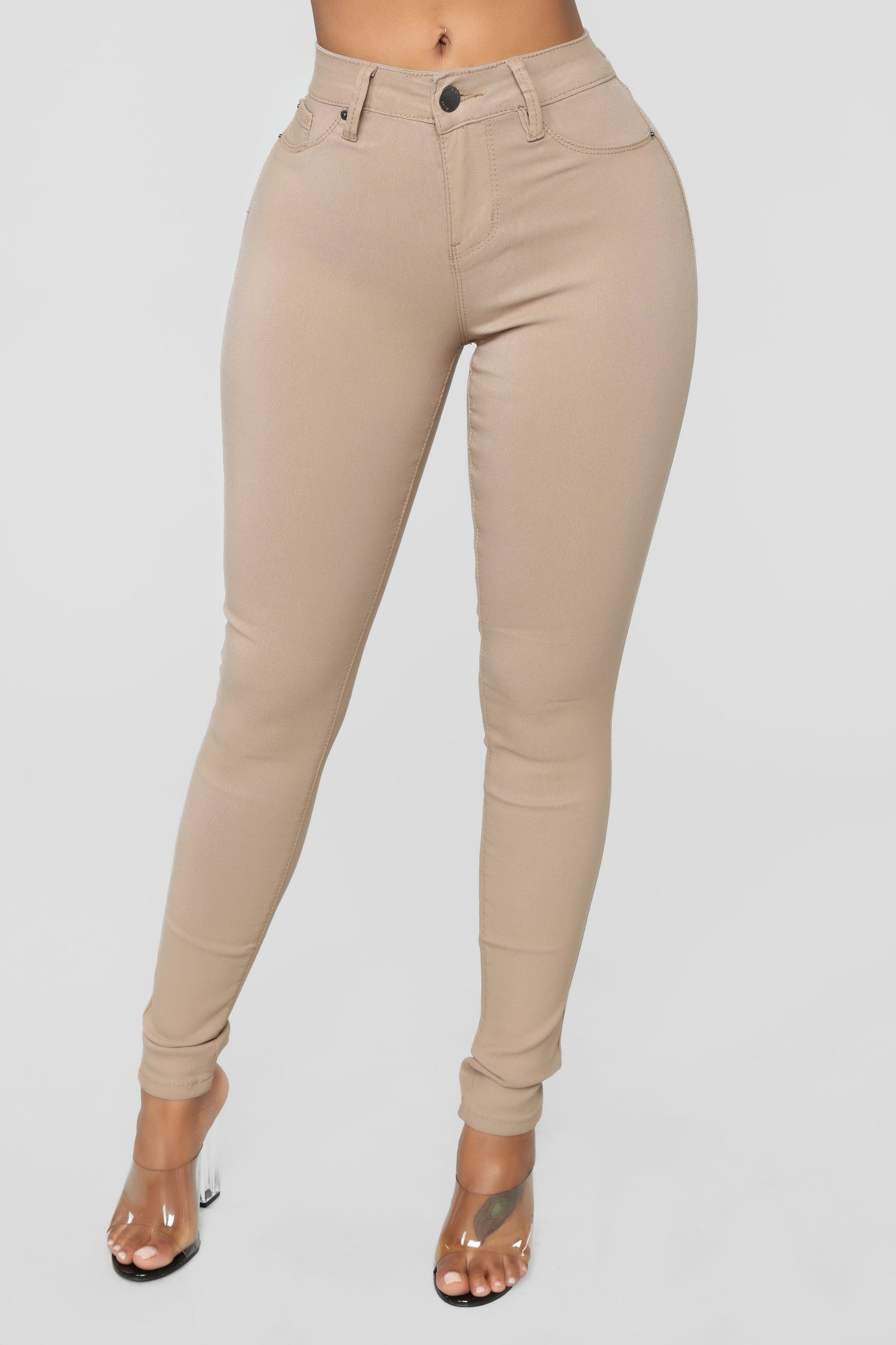 https://cdn.shopify.com/s/files/1/0293/9277/products/01-04-19_Studio_2_OD_10-18-13_P748931_Tan__18_AJ.jpg?v=1588793613