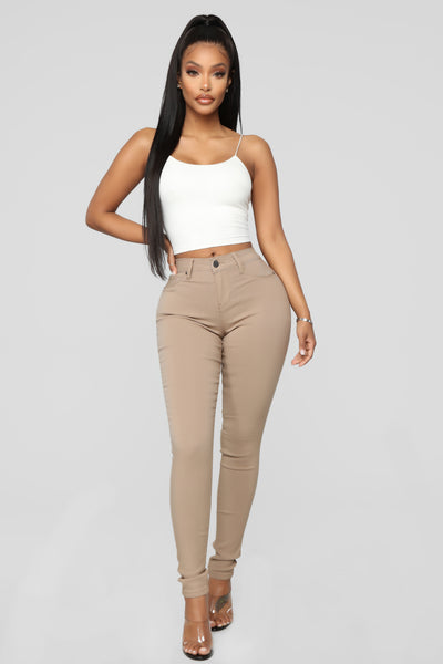 https://cdn.shopify.com/s/files/1/0293/9277/products/01-04-19_Studio_2_OD_10-18-13_P748931_Tan__3_AJ.jpg?v=1588793613&with=400&height=600
