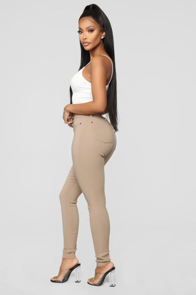 https://cdn.shopify.com/s/files/1/0293/9277/products/01-04-19_Studio_2_OD_10-18-13_P748931_Tan__5_AJ.jpg?v=1571440344&with=400&height=600