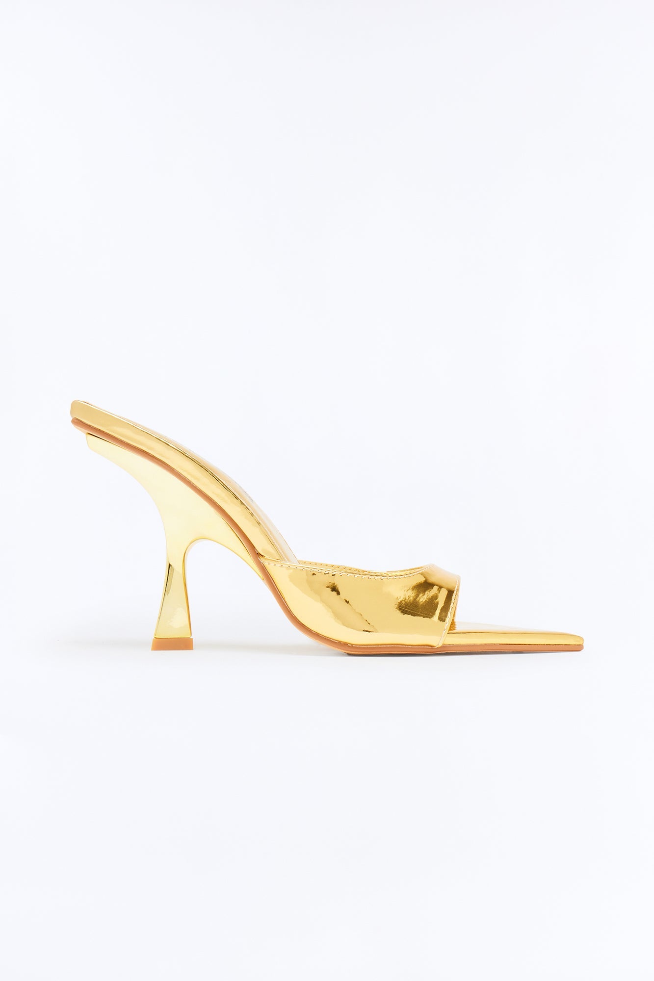 https://cdn.shopify.com/s/files/1/0293/9277/files/01-05-26_SL_35_FERGIECC_Gold_AB_13-59-28_FLATLAY_7543_PXF.jpg?v=1768237636