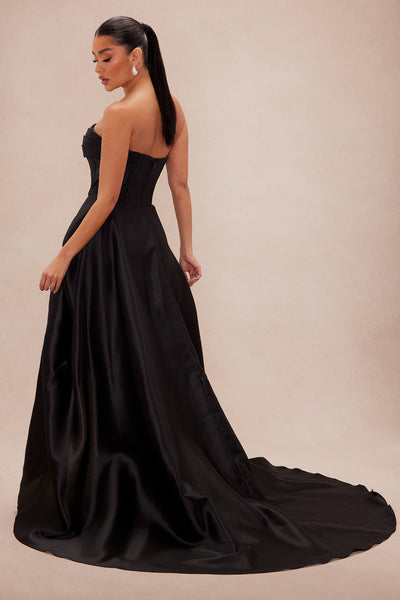 https://cdn.shopify.com/s/files/1/0293/9277/files/01-06-25_S5_42_GW24K1952_Black_CZ_DO_15-02-57_0528_PXF.jpg?v=1736481753&with=400&height=600