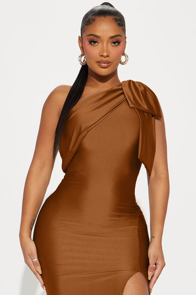 https://cdn.shopify.com/s/files/1/0293/9277/files/01-09-24_S1_41_NAD81303_Sage_P_RA_AC_14-16-18_30606_PXF_BL_Bronze.jpg?v=1790721778&with=400&height=600
