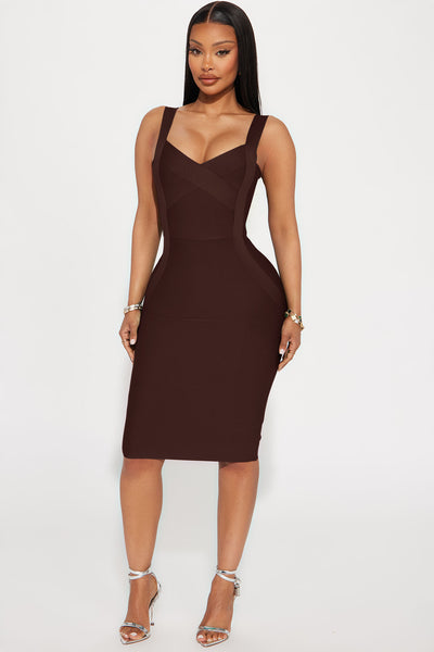 https://cdn.shopify.com/s/files/1/0293/9277/files/01-09-24_S2_33_ZD0808280_Kellygreen_CB_RL_14-48-33_6630_EH_JA_Chocolate.jpg?v=1755734656&with=400&height=600