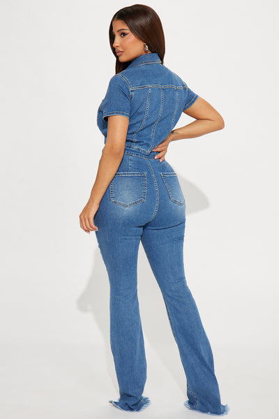 https://cdn.shopify.com/s/files/1/0293/9277/files/01-10-24_S6_32_ATB1061JPM_MediumWash_KT_PC_13-51-36_72022_PXF.jpg?v=1705451805&with=400&height=600