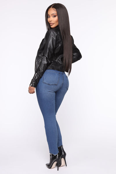 https://cdn.shopify.com/s/files/1/0293/9277/products/01-13-20_Studio_1_JP_KSY_12-18-04_17__72207_Black_P_3803_RP.jpg?v=1664302593&with=400&height=600