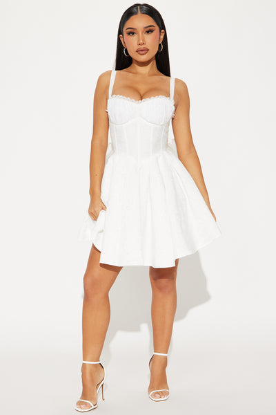 https://cdn.shopify.com/s/files/1/0293/9277/files/01-14-25_S3_35_24GWF541_White_TK_PC_11-32-26_14354_PXF.jpg?v=1736984134&with=400&height=600