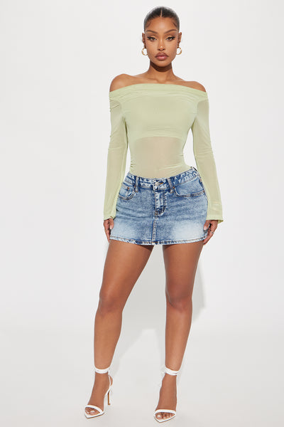 https://cdn.shopify.com/s/files/1/0293/9277/files/01-15-25_S2_46_FN07212201_LightWash_KJ_RL_15-58-21_46230_PXF.jpg?v=1741712339&with=400&height=600
