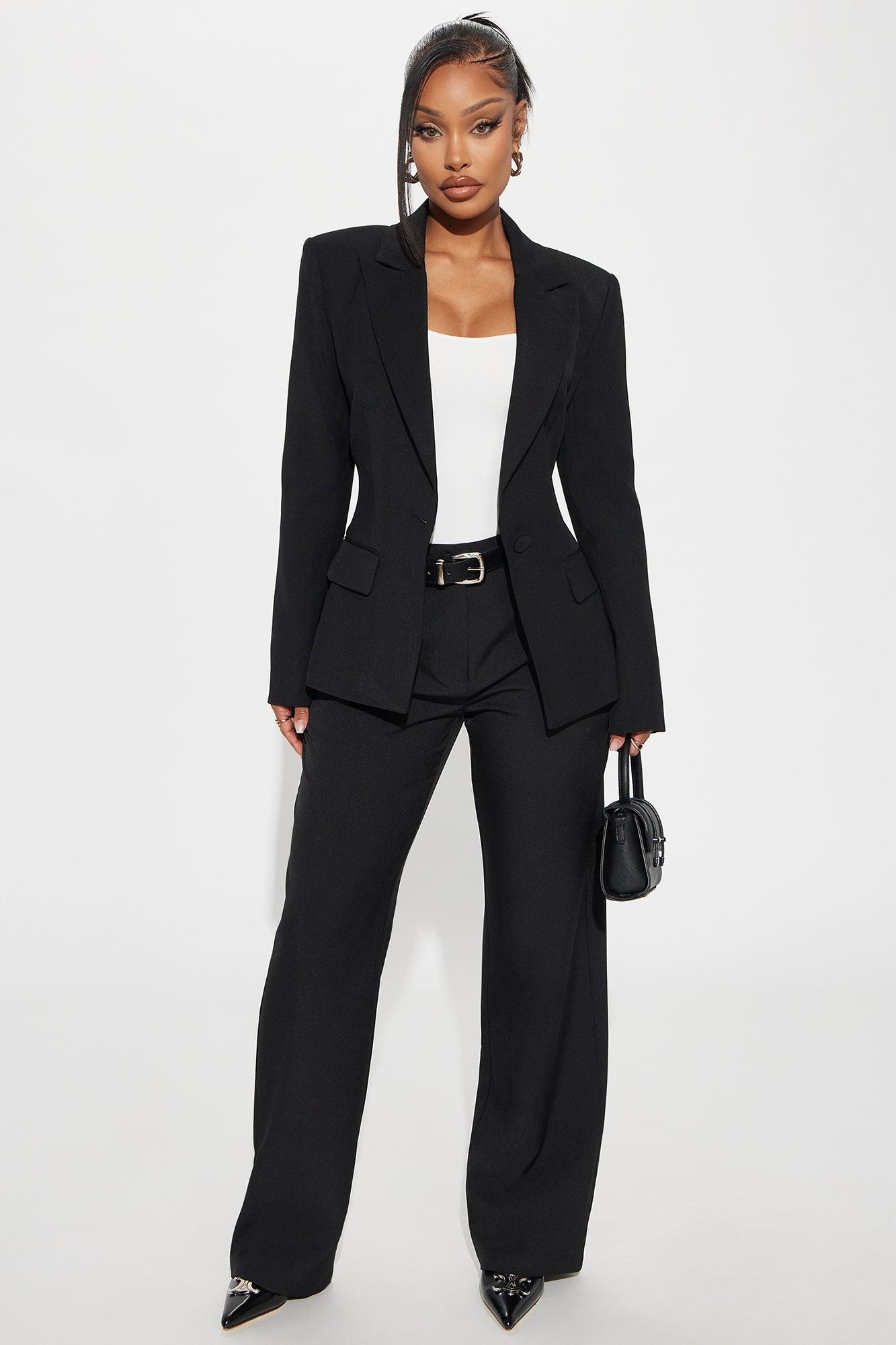 https://cdn.shopify.com/s/files/1/0293/9277/files/01-16-25_S2_15_GW24K1947A_Black_P_CXB_AA_15-24-01_30680_PXF.jpg?v=1746556494