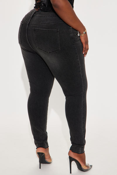 https://cdn.shopify.com/s/files/1/0293/9277/files/01-16-25_S4_59_FN15105HSK_Black_AE_JS_15-00-07_PLUS_62628_PXF.jpg?v=1737571936&with=400&height=600