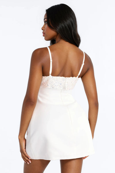 https://cdn.shopify.com/s/files/1/0293/9277/files/01-16-26_S1_PM_63_MD6196FN_White_JG_IM_17-24-40_7247-FN_Kaliani_CM_CM_CM.jpg?v=1770160004&with=400&height=600