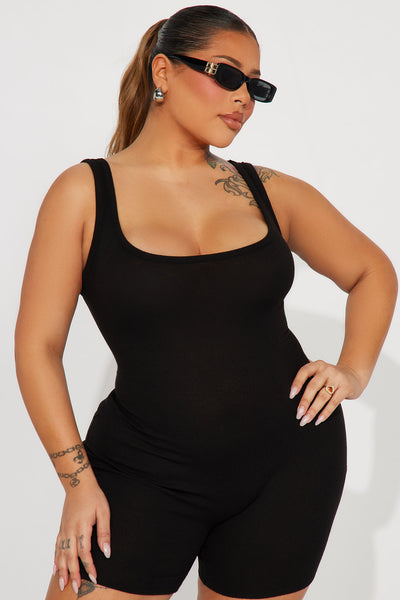 https://cdn.shopify.com/s/files/1/0293/9277/files/01-17-24_S4_6_RR50368_Black_TK_SS_10-44-42_PLUS_32308_CM.jpg?v=1706119640&with=400&height=600