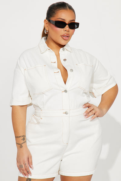 https://cdn.shopify.com/s/files/1/0293/9277/files/01-18-24_S4_43_HF24C884_White_TK_PC_13-44-44_PLUS_33955_PXF.jpg?v=1706202934&with=400&height=600