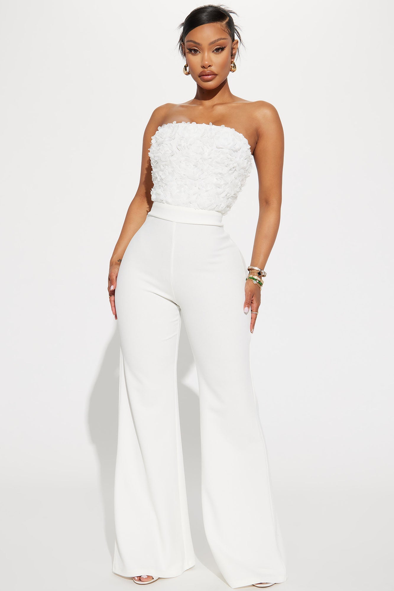 https://cdn.shopify.com/s/files/1/0293/9277/products/01-20-23Studio2_KJ_RL_14-12-07_23_BJ1065_White_1017_DG.jpg?v=1674679287