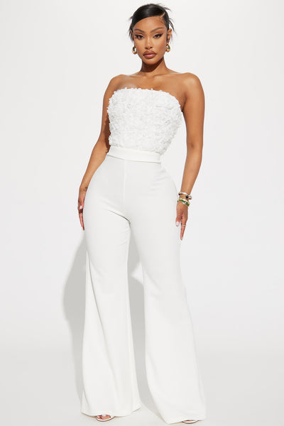 https://cdn.shopify.com/s/files/1/0293/9277/products/01-20-23Studio2_KJ_RL_14-12-07_23_BJ1065_White_1017_DG.jpg?v=1674679287&with=400&height=600