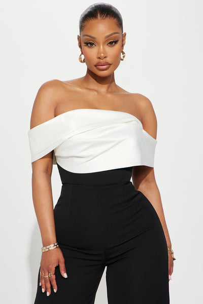https://cdn.shopify.com/s/files/1/0293/9277/files/01-20-24_S2_6_R1273_BlackWhite_P_KJ_RL_11-52-05_9067_PXF.jpg?v=1706128147&with=400&height=600