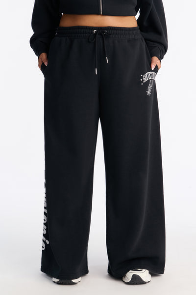 https://cdn.shopify.com/s/files/1/0293/9277/files/01-21-26_S8_23_FFLL625SSAFS_Black_ZSR_KK_MC_13-28-52_PLUS_50460_SKS.jpg?v=1769387197&with=400&height=600