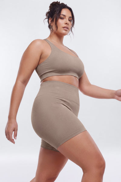 https://cdn.shopify.com/s/files/1/0293/9277/files/01-22-26_S6PM_21_B12503SB1305_Taupe_RA_AA_19-14-46_67484-24_ES_ES_EH_JA_ES_PLUS.jpg?v=1778883049&with=400&height=600