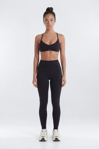 https://cdn.shopify.com/s/files/1/0293/9277/files/01-22-26_S6PM_28_B12503SB1308_Black_RA_AA_19-38-15_67575-1_EH_BH_JF_ES.jpg?v=1769851695