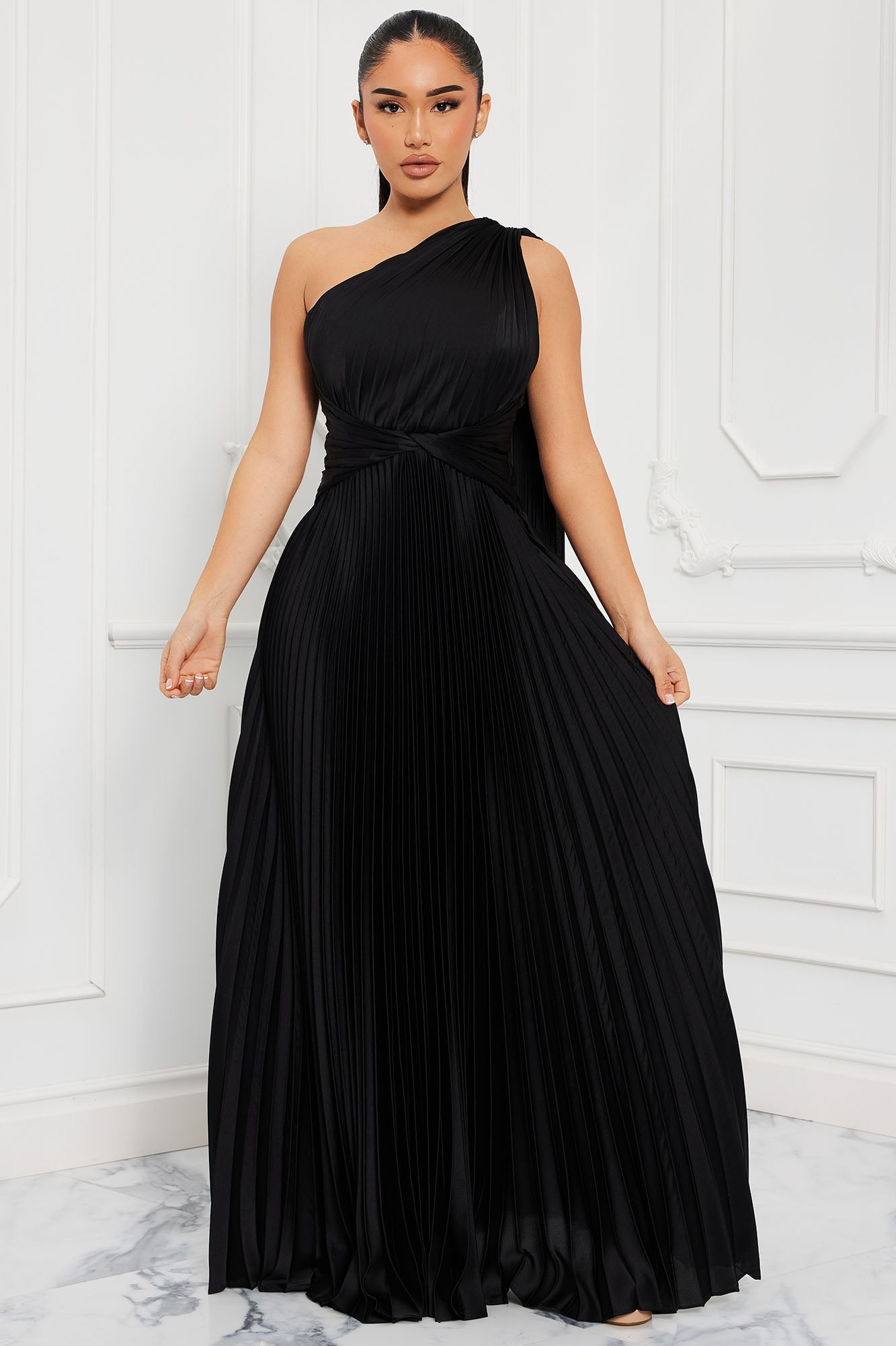 https://cdn.shopify.com/s/files/1/0293/9277/products/01-23-23Studio8_TH_IM_11-32-59_48_LD9259_Black_5095_SG.jpg?v=1674775886