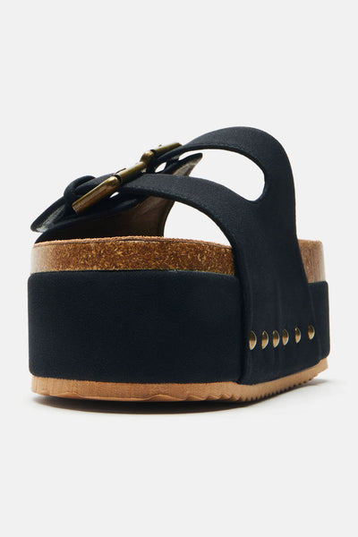 https://cdn.shopify.com/s/files/1/0293/9277/files/01-23-24_S10_12_FREEDS_Black_CXB_11-16-52_2114_ES.jpg?v=1720801032&with=400&height=600