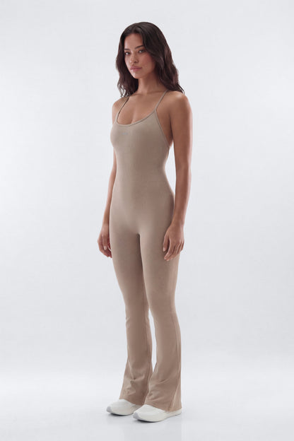 https://cdn.shopify.com/s/files/1/0293/9277/files/01-23-26_S9_29_B12503SJ1304_Taupe_RA_AA_11-19-33_0399-1_PXF_EH_BG.jpg?v=1769757669