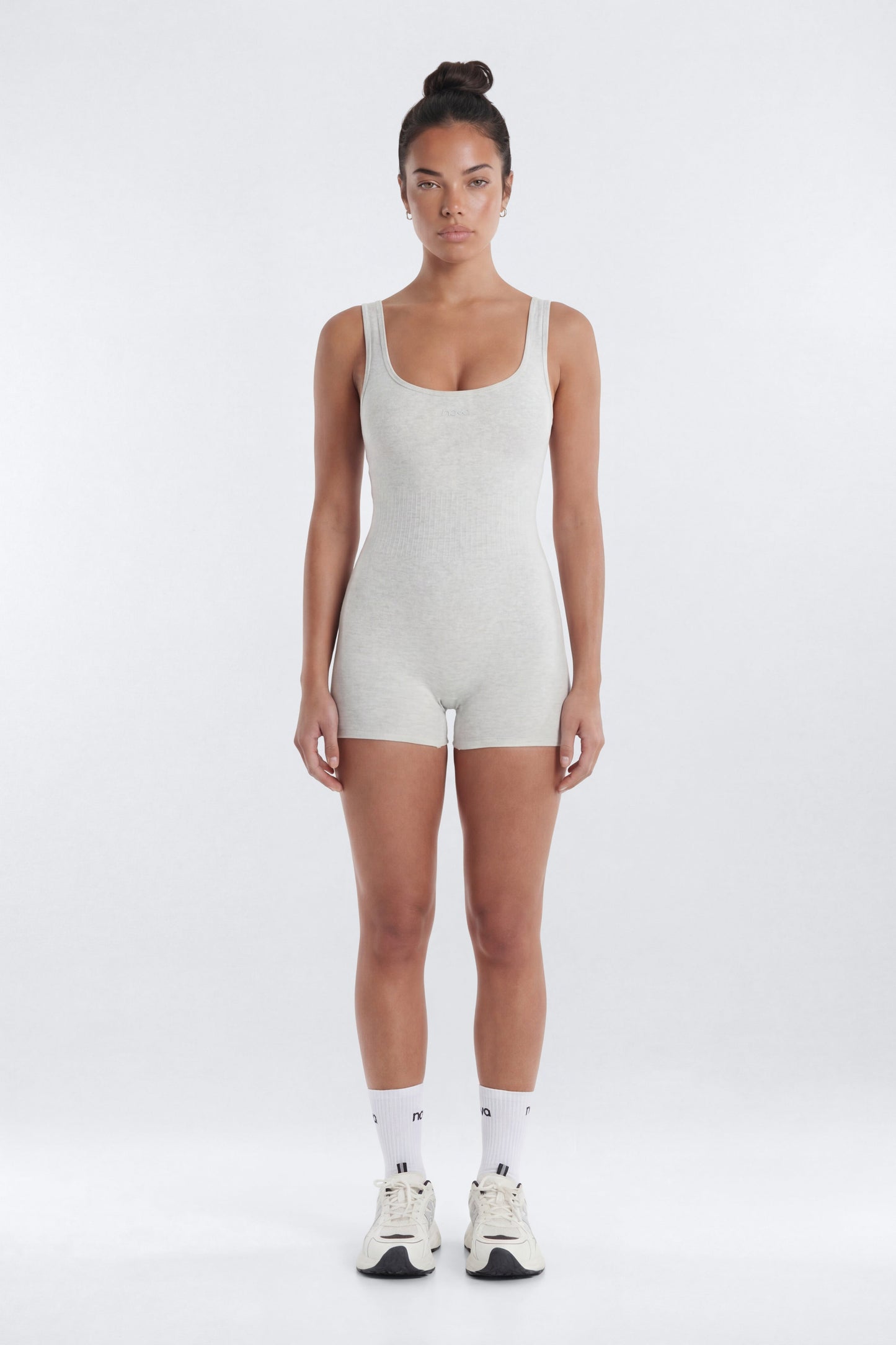 https://cdn.shopify.com/s/files/1/0293/9277/files/01-24-26_S9_27_B12503SJ0501_HeatherGrey_JG_AS_10-46-33_0515-1_PXF_JF_ES.jpg?v=1769897725