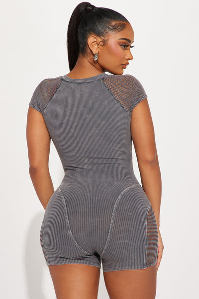 https://cdn.shopify.com/s/files/1/0293/9277/files/01-26-24_S2_50_NMY4286D_Charcoal_RA_PC_15-05-08_3295_PXF.jpg?v=1706644512&with=400&height=600