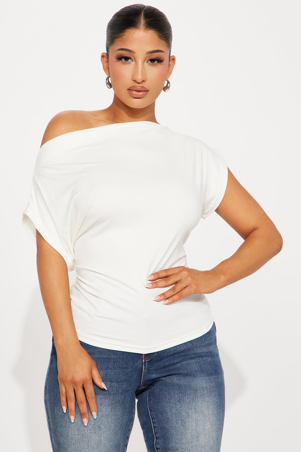 https://cdn.shopify.com/s/files/1/0293/9277/files/01-26-24_S4_26_ZD2337_Ivory_CB_AP_11-29-05_39501_PXF.jpg?v=1706636877