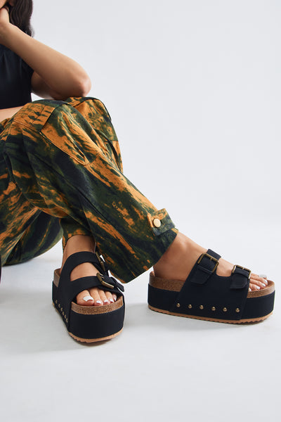 https://cdn.shopify.com/s/files/1/0293/9277/files/01-26-24_S5_22_FREEDS_Black_ID_AC_11-48-15_37659_PXF.jpg?v=1740170995&with=400&height=600