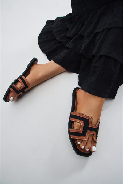 https://cdn.shopify.com/s/files/1/0293/9277/files/01-26-24_S5_8_LUKE03_Black_ID_AC_10-17-15_37578_PXF.jpg?v=1722529030&with=400&height=600