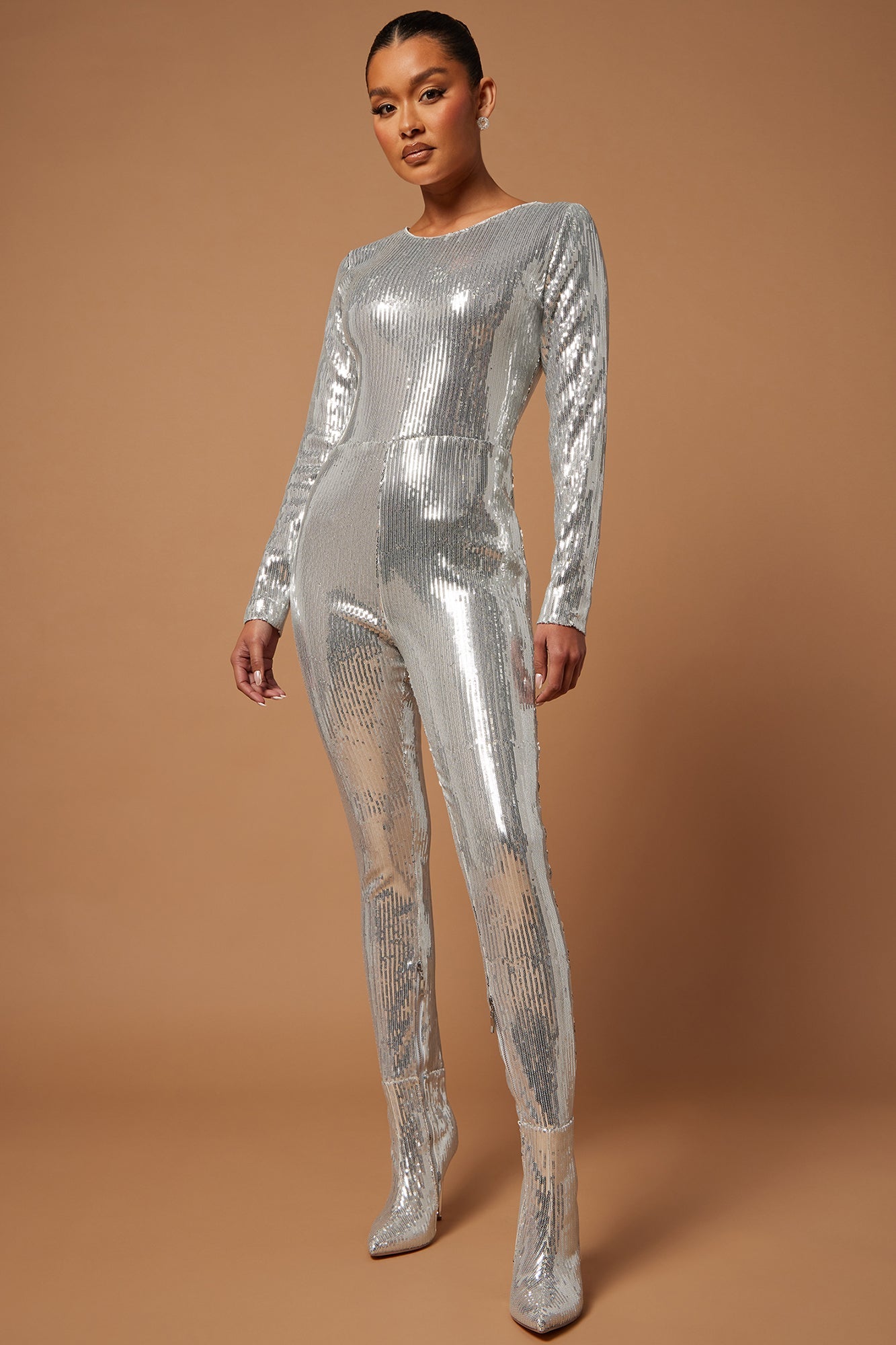 https://cdn.shopify.com/s/files/1/0293/9277/files/01-26-24_S7_27_FX23046_Silver_CZ_AA_14-04-03_13547_PXF.jpg?v=1744236150
