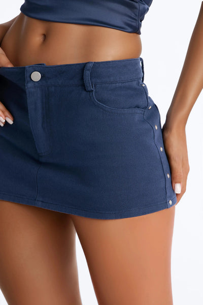 https://cdn.shopify.com/s/files/1/0293/9277/files/01-26-26_S6_7_BMS175C_Navy_LR_PC_11-58-22_5539-FN_Lana_PXF_CM.jpg?v=1771536690&with=400&height=600