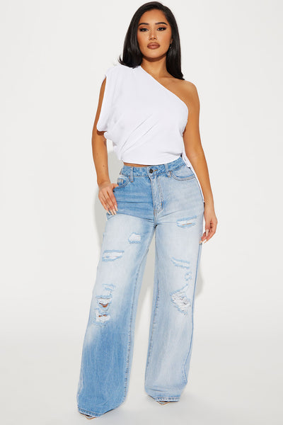 https://cdn.shopify.com/s/files/1/0293/9277/files/01-27-24_S1_30_T22491MVV_White_KJ_PC_11-31-06_10570_CM.jpg?v=1706914326&with=400&height=600