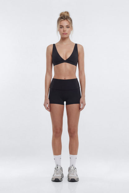 https://cdn.shopify.com/s/files/1/0293/9277/files/01-27-26_S9_28_B12503SB0502_Black_JG_AS_10-59-09_0212-7_PXF_JF_ES.jpg?v=1769899953