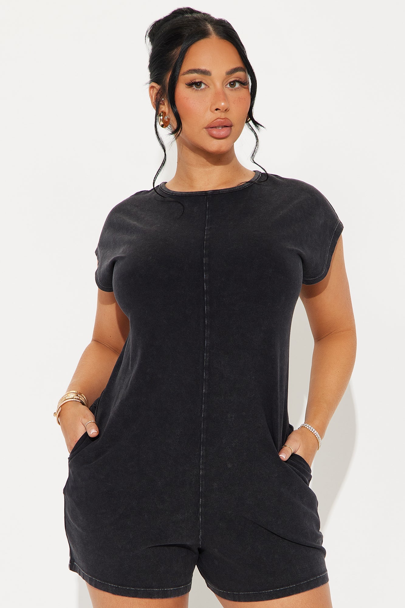 https://cdn.shopify.com/s/files/1/0293/9277/files/01-28-25_S3_51_DZ24C790_Black_RK_AC_14-32-24_3119_PXF.jpg?v=1738198419
