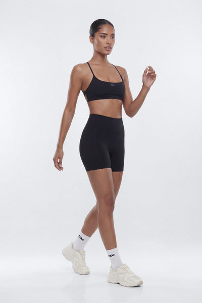 https://cdn.shopify.com/s/files/1/0293/9277/files/01-28-26_S7_PM_19_B12503SP1202_Black_JG_AA_18-17-16_51804-3_ES_ES_PXF_6809702c-afe0-4357-9834-c08288576ef3.jpg?v=1775081865&with=400&height=600