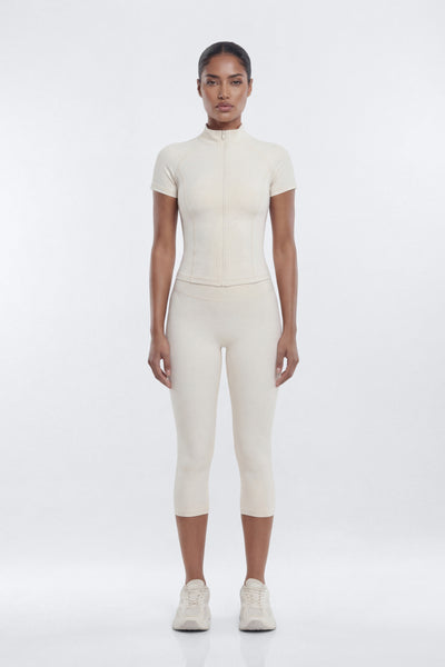 https://cdn.shopify.com/s/files/1/0293/9277/files/01-28-26_S7_PM_54_B12503SP1204_Beige_JG_AA_20-00-51_52157-1_ES_ES_PXF.jpg?v=1769984393&with=400&height=600